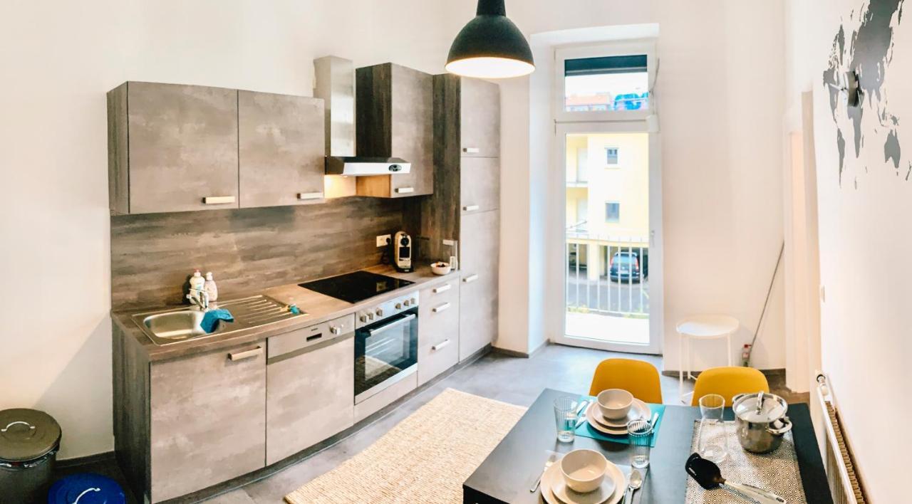Contemporary City Apartment - By Nahuen Suites グラーツ エクステリア 写真