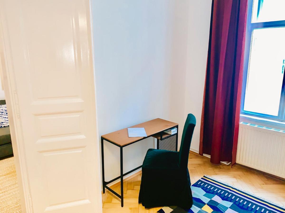 Contemporary City Apartment - By Nahuen Suites グラーツ エクステリア 写真